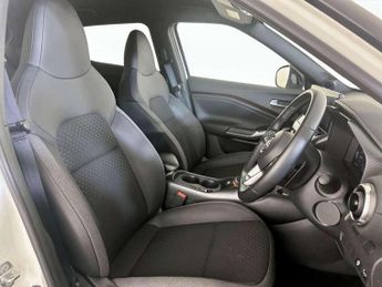 Nissan Juke 1.0 DIG-T N-Connecta DCT Auto Euro 6 (s/s) 5dr