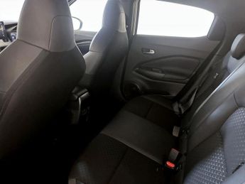 Nissan Juke 1.0 DIG-T N-Connecta DCT Auto Euro 6 (s/s) 5dr