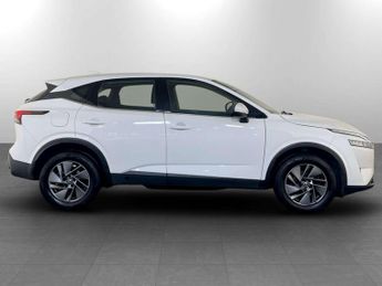 Nissan Qashqai 1.3 DIG-T MHEV Acenta Premium Euro 6 (s/s) 5dr