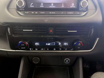 Nissan Qashqai 1.3 DIG-T MHEV Acenta Premium Euro 6 (s/s) 5dr