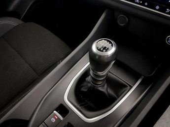 Nissan Qashqai 1.3 DIG-T MHEV Acenta Premium Euro 6 (s/s) 5dr