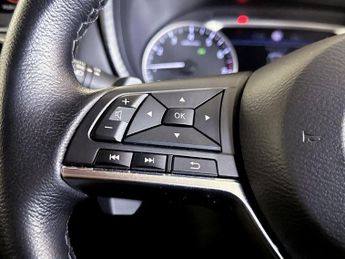 Nissan Juke 1.0 DIG-T N-Connecta DCT Auto Euro 6 (s/s) 5dr