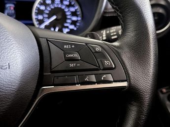 Nissan Juke 1.0 DIG-T N-Connecta DCT Auto Euro 6 (s/s) 5dr