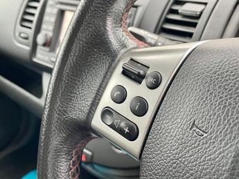 Nissan Note 1.4 16V n-tec Euro 5 5dr