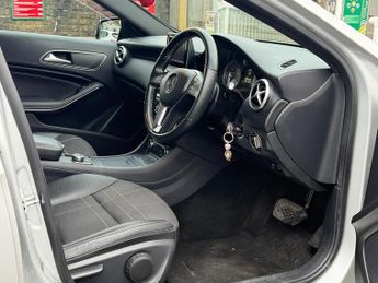 Mercedes-Benz A Class 1.5 A180 CDI Sport 7G-DCT Euro 5 (s/s) 5dr