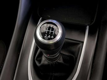 Nissan Qashqai 1.3 DIG-T MHEV N-Connecta Euro 6 (s/s) 5dr