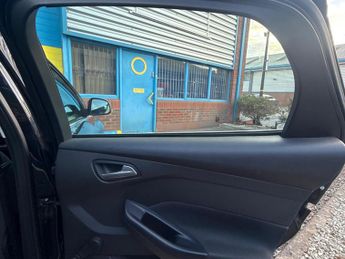 Ford Focus 1.6 TDCi Zetec Euro 5 (s/s) 5dr
