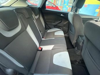 Ford Focus 1.6 TDCi Zetec Euro 5 (s/s) 5dr