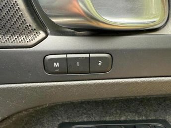 Volvo XC40 2.0 B4 MHEV Ultimate DCT Auto Euro 6 (s/s) 5dr