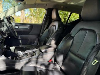 Volvo XC40 2.0 B4 MHEV Ultimate DCT Auto Euro 6 (s/s) 5dr