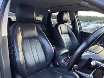 Land Rover Discovery Sport 2.0 TD4 HSE Black Auto 4WD Euro 6 (s/s) 5dr