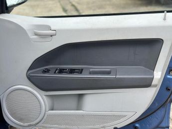 Dodge Caliber 1.8 SE 5dr