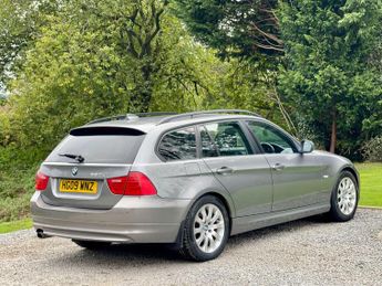 BMW 3 Series 2.0 320d SE Touring Euro 5 5dr
