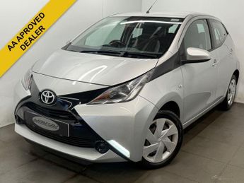 Toyota AYGO 1.0 VVT-i x-play Hatchback 5dr Petrol Manual Euro 6 (68 ps) 12 M