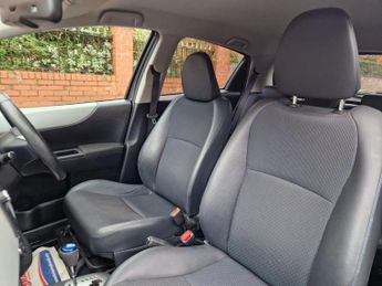 Toyota Yaris 1.5 VVT-h Trend CVT Euro 5 5dr