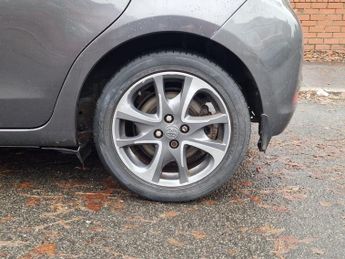 Toyota Yaris 1.5 VVT-h Trend CVT Euro 5 5dr