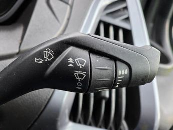 Ford Transit Custom 2.0 TDCi 290 Limited L1 H1 6dr