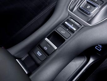 Honda ZR-V 2.0 h i-MMD Elegance SUV 5dr Petrol Hybrid eCVT Euro 6 (s/s) (18