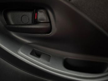 Toyota Yaris 1.5 VVT-h Design Hatchback 5dr Petrol Hybrid E-CVT Euro 6 (s/s) 