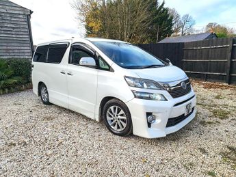 Toyota Vellfire HYBRID-SUNROOFS-LEATHER-CARPLAY
