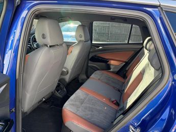 Volkswagen ID.4 Pro Performance 77kWh 1ST Edition Auto 5dr
