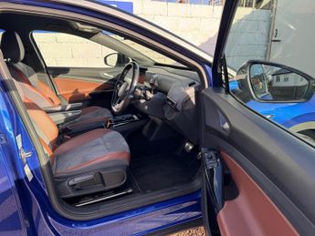 Volkswagen ID.4 Pro Performance 77kWh 1ST Edition Auto 5dr