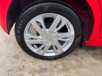 Toyota AYGO 1.0 VVT-i x-pression x-shift Euro 6 5dr