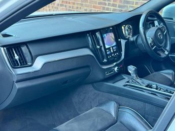 Volvo XC60 2.0 D4 R-Design Auto AWD Euro 6 (s/s) 5dr