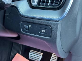 Volvo XC60 2.0 D4 R-Design Auto AWD Euro 6 (s/s) 5dr