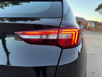 Vauxhall Grandland X 1.5 Turbo D BlueInjection Sport Nav Auto Euro 6 (s/s) 5dr