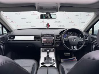 Volkswagen Touareg 3.0 TDI V6 BlueMotion Tech R-Line Tiptronic 4WD Euro 5 (s/s) 5dr