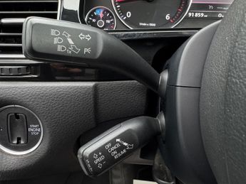 Volkswagen Touareg 3.0 TDI V6 BlueMotion Tech R-Line Tiptronic 4WD Euro 5 (s/s) 5dr