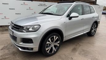 Volkswagen Touareg 3.0 TDI V6 BlueMotion Tech R-Line Tiptronic 4WD Euro 5 (s/s) 5dr