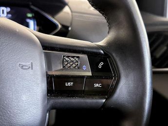 DS AUTOMOBILES DS 3 CROSSBACK E-TENSE 50kWh Ultra Prestige Crossback Auto 5dr