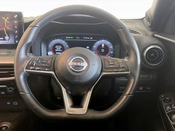 Nissan Juke 1.0 DIG-T N-Connecta Euro 6 (s/s) 5dr