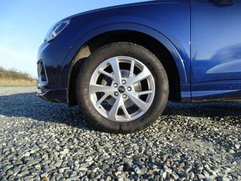 Audi Q3 1.5 TFSI CoD 35 Sport S Tronic Euro 6 (s/s) 5dr