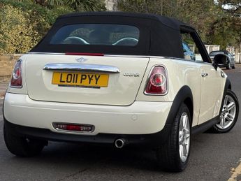 MINI Convertible 1.6 Cooper Steptronic Euro 5 2dr