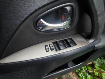 Toyota Avensis 1.8 V-Matic TR Multidrive Euro 4 4dr