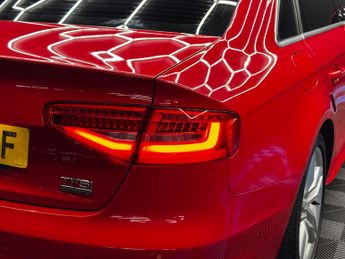 Audi A4 2.0 TFSI S line S Tronic quattro Euro 6 (s/s) 4dr