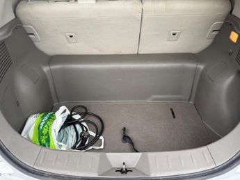 Nissan Leaf 24kWh Auto 5dr