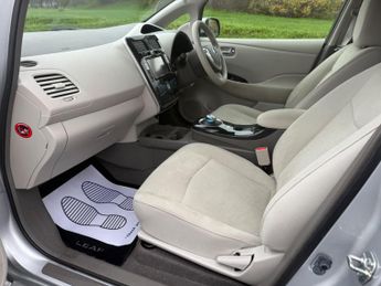 Nissan Leaf 24kWh Auto 5dr
