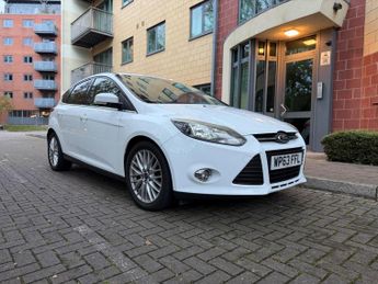 Ford Focus 1.0T EcoBoost Zetec Euro 5 (s/s) 5dr