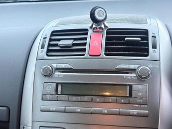 Toyota Auris 1.33 VVT-i TR (s/s) 5dr