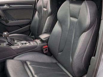 AUDI A3 2.5 RS 3 TFSI Quattro Semi-Auto 4WD 4dr