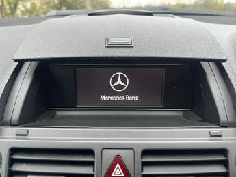 Mercedes-Benz C Class 2.1 C250 CDI BlueEfficiency Sport Auto Euro 5 4dr