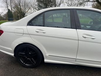 Mercedes-Benz C Class 2.1 C250 CDI BlueEfficiency Sport Auto Euro 5 4dr