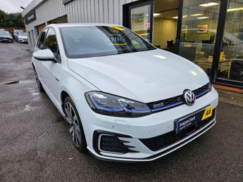 Volkswagen Golf 1.4 TSI 8.7kWh GTE Advance DSG Euro 6 (s/s) 5dr