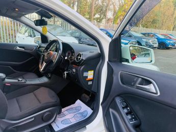 Mercedes-Benz B Class 1.6 B180 BlueEfficiency Sport MPV 5dr Petrol 7G-DCT Euro 5 (s/s)