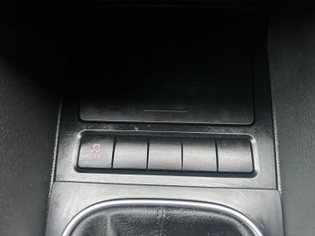 Volkswagen Golf 2.0 TDI BlueMotion Tech GT Euro 5 (s/s) 5dr