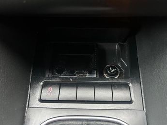 Volkswagen Golf 2.0 TDI BlueMotion Tech GT Euro 5 (s/s) 5dr